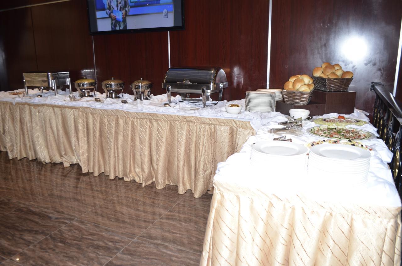Noubou International Hotel Douala Exterior foto