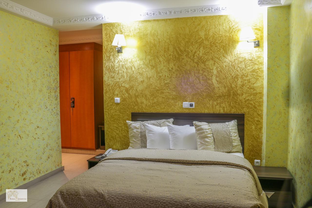 Noubou International Hotel Douala Exterior foto